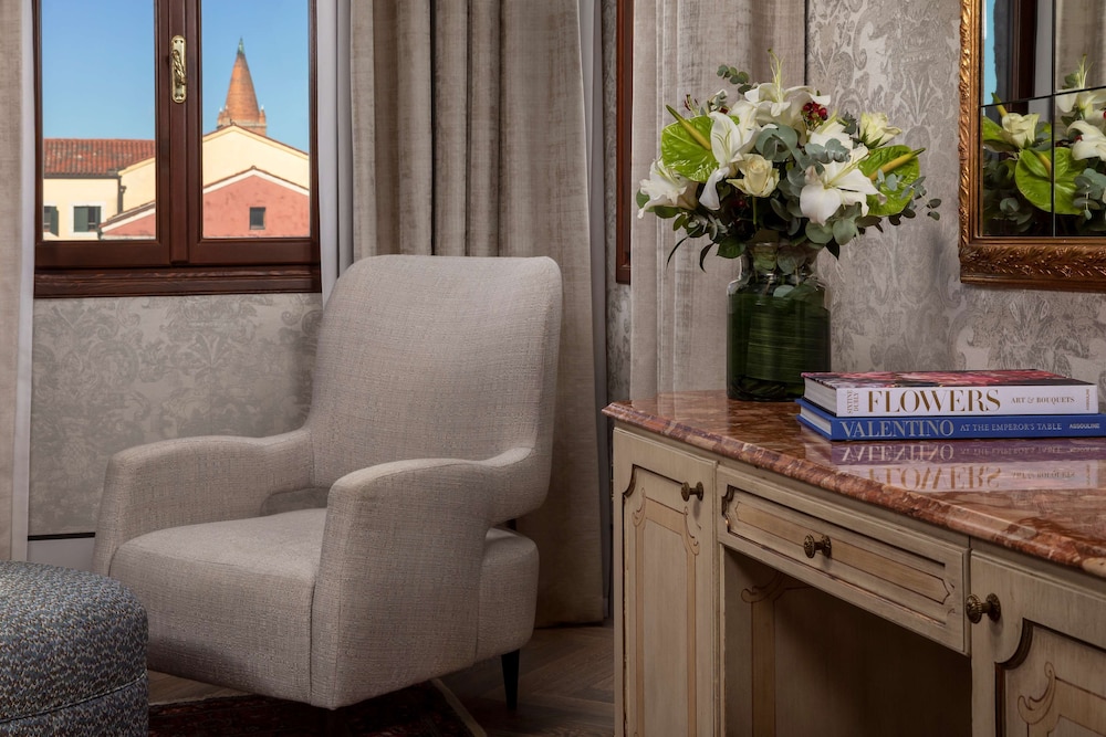 NH Collection Venezia Grand Hotel Dei Dogi — Hotel rooms in Venice, Veneto