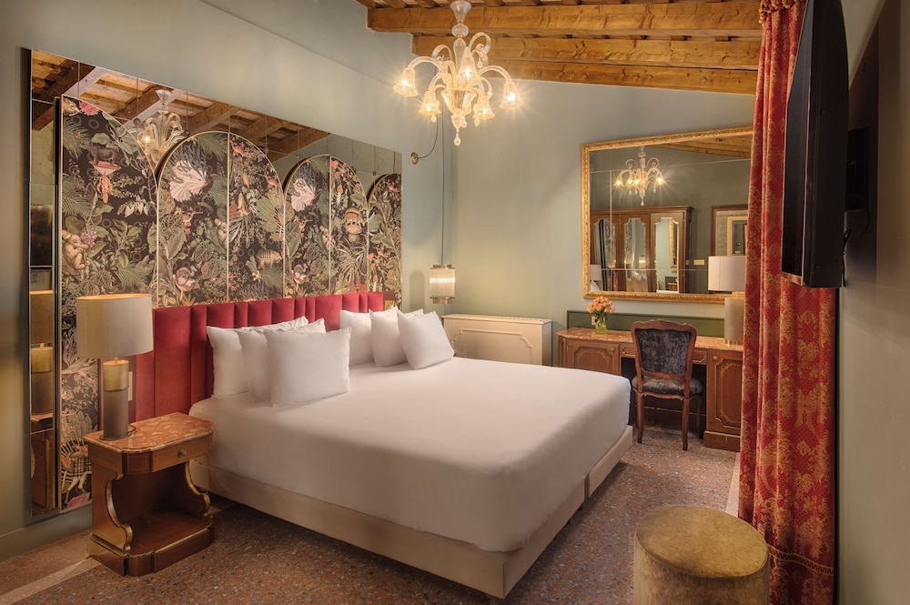 NH Collection Venezia Grand Hotel Dei Dogi — Hotel rooms in Venice, Veneto