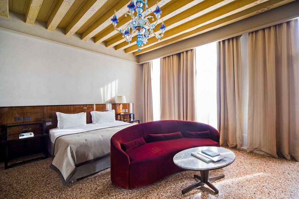NH Collection Venezia Grand Hotel Dei Dogi — Hotel rooms in Venice, Veneto