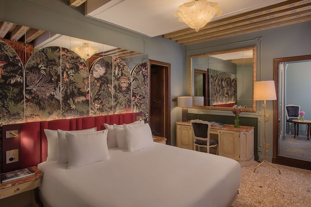 NH Collection Venezia Grand Hotel Dei Dogi — Hotel rooms in Venice, Veneto