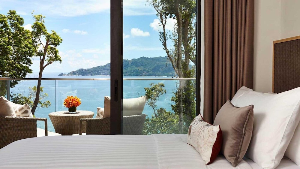 Amari Phuket — Hotel rooms in Patong Beach, Phuket Province