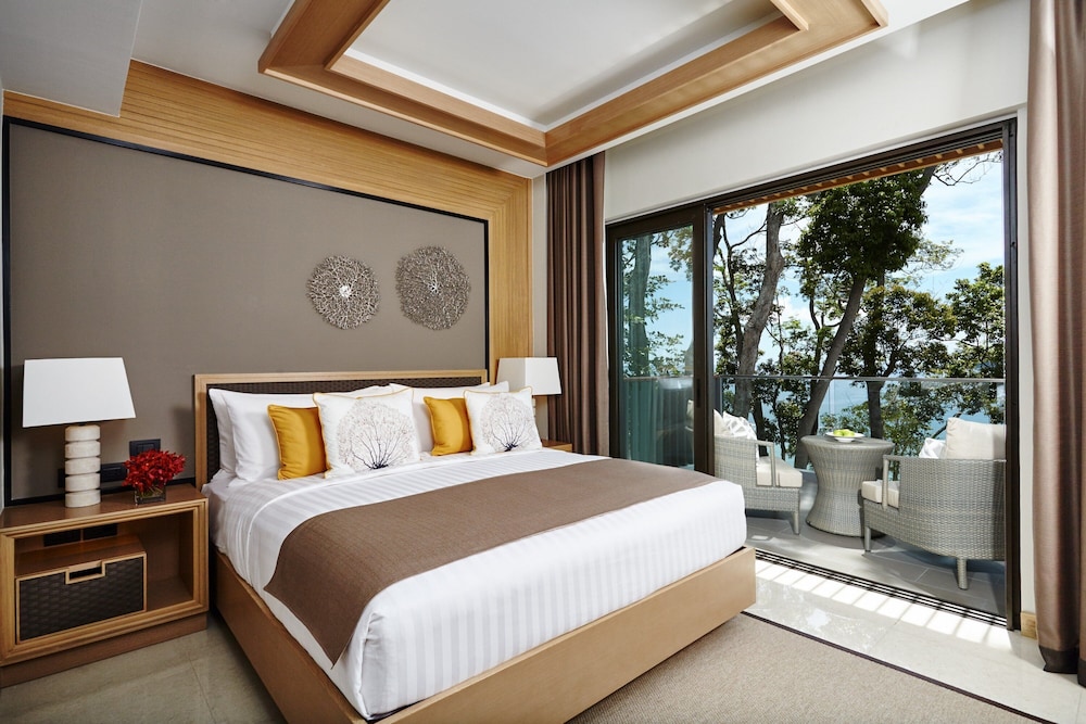 Amari Phuket — Hotel rooms in Patong Beach, Phuket Province