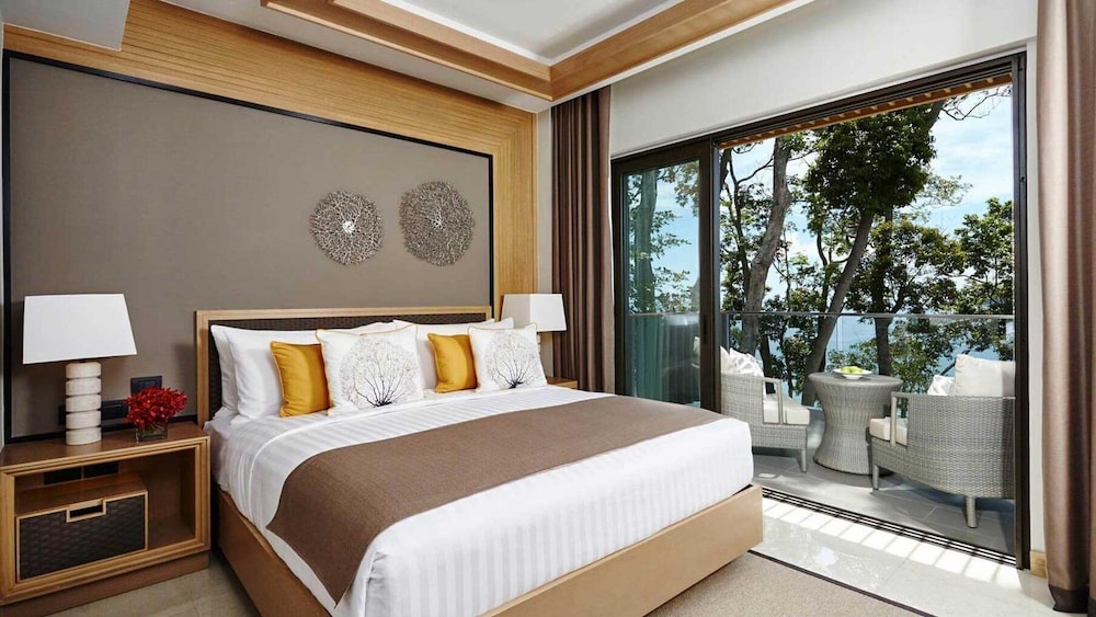 Amari Phuket — Hotel rooms in Patong Beach, Phuket Province