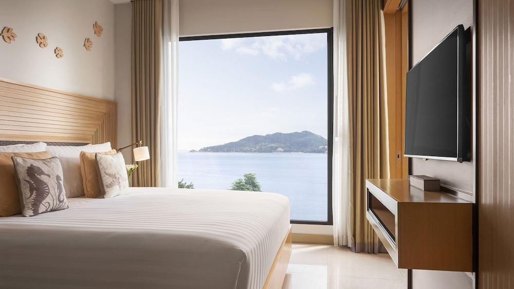 Amari Phuket — Hotel rooms in Patong Beach, Phuket Province