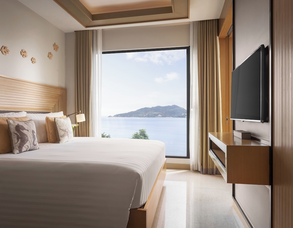 Amari Phuket — Hotel rooms in Patong Beach, Phuket Province