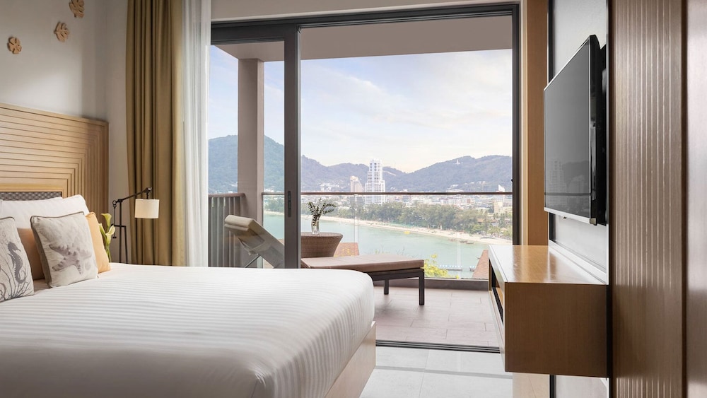 Amari Phuket — Hotel rooms in Patong Beach, Phuket Province