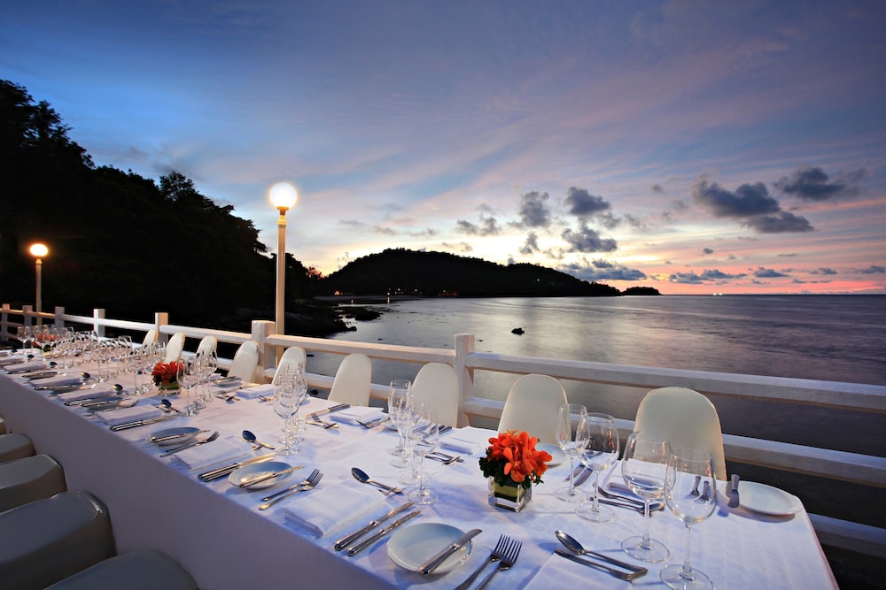 Amari Phuket — Restaurant & bars in Patong Beach, Phuket Province