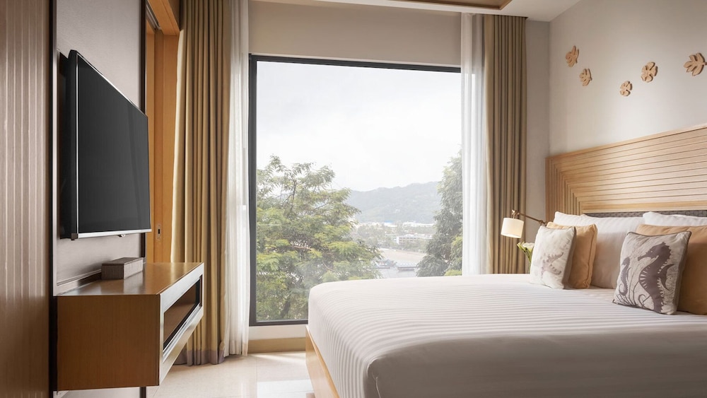 Amari Phuket — Hotel rooms in Patong Beach, Phuket Province