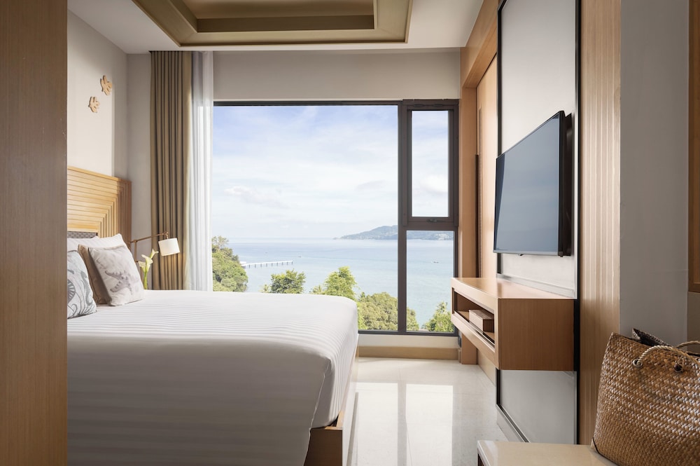 Amari Phuket — Hotel rooms in Patong Beach, Phuket Province