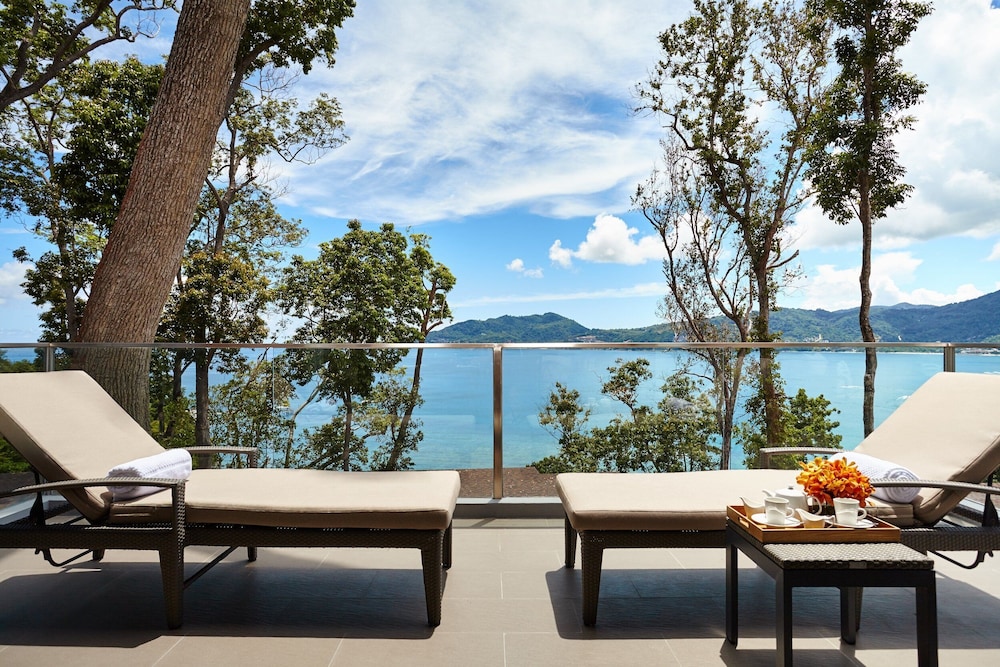 Amari Phuket — Hotel rooms in Patong Beach, Phuket Province