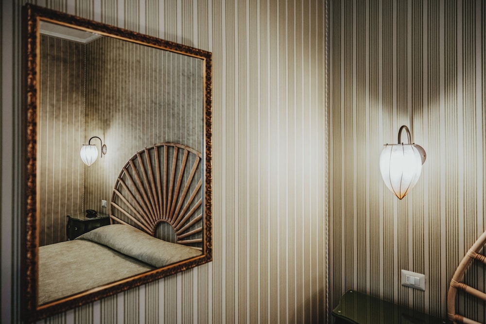 Hotel Giorgione — Hotel rooms in Venice, Veneto