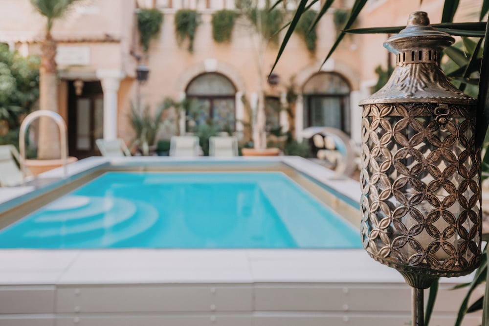 Hotel Giorgione — Swimming pool in Venice, Veneto