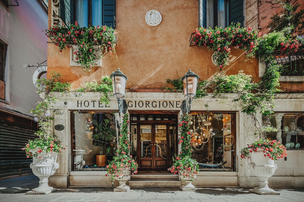 Hotel Giorgione — Hotel building in Venice, Veneto