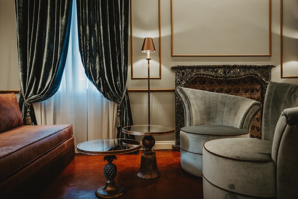 Hotel Giorgione — Hotel rooms in Venice, Veneto