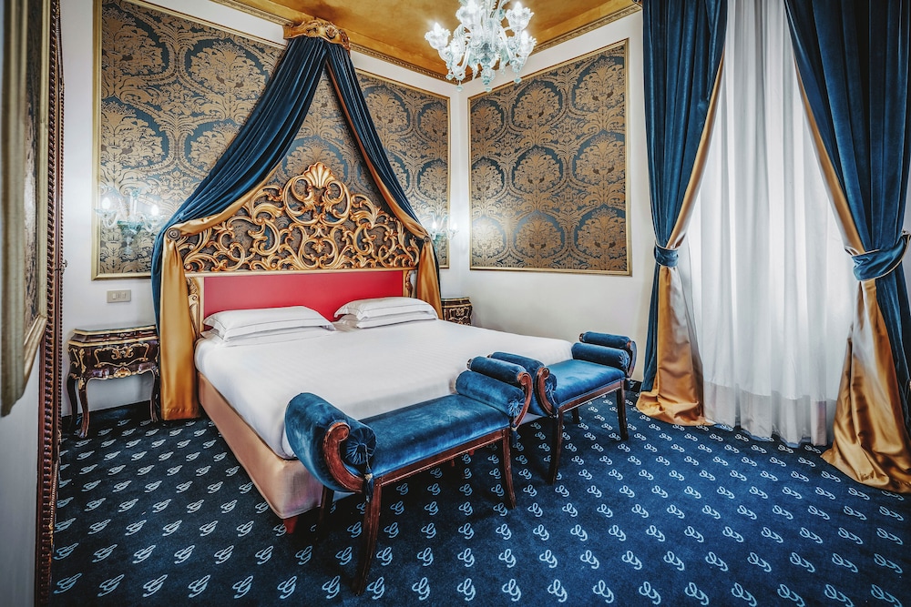 Hotel Giorgione — Hotel rooms in Venice, Veneto