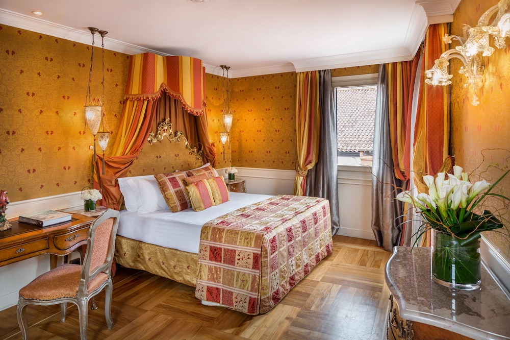 Baglioni Hotel Luna - The Leading Hotels of the World — Hotel rooms in Venice, Veneto