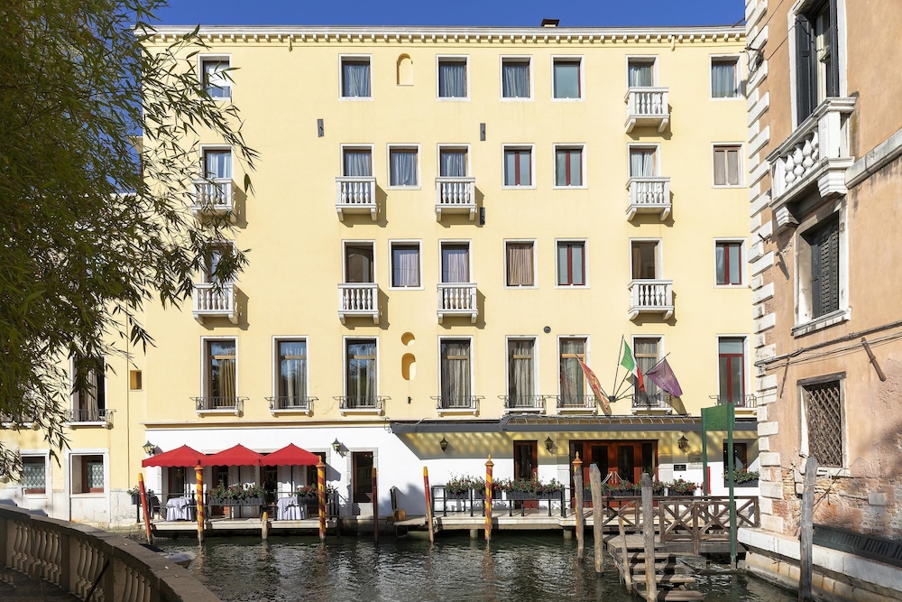Baglioni Hotel Luna - The Leading Hotels of the World — Hotel building in Venice, Veneto