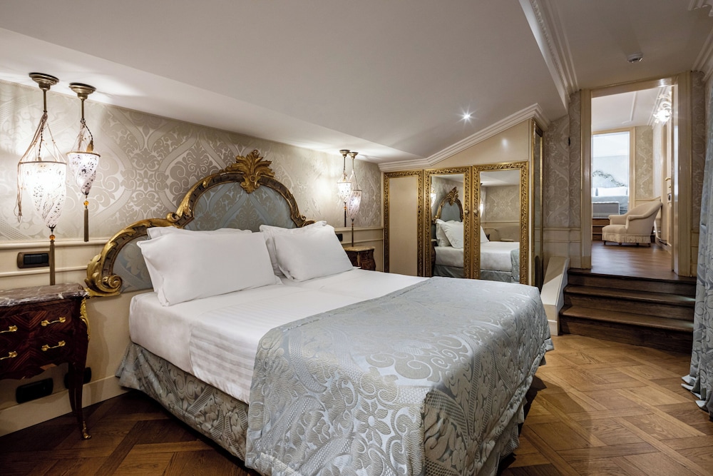 Baglioni Hotel Luna - The Leading Hotels of the World — Hotel rooms in Venice, Veneto