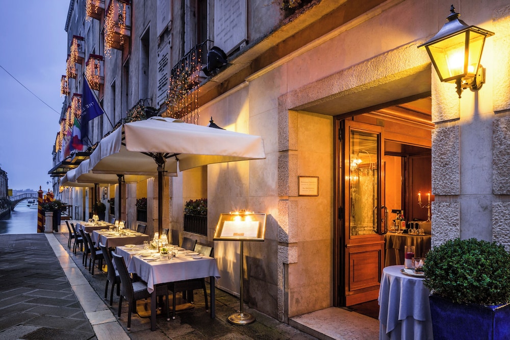 Baglioni Hotel Luna - The Leading Hotels of the World — Restaurant & bars in Venice, Veneto