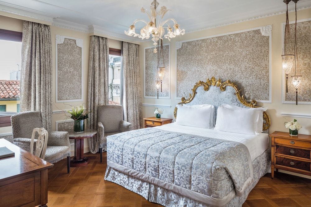 Baglioni Hotel Luna - The Leading Hotels of the World — Hotel rooms in Venice, Veneto