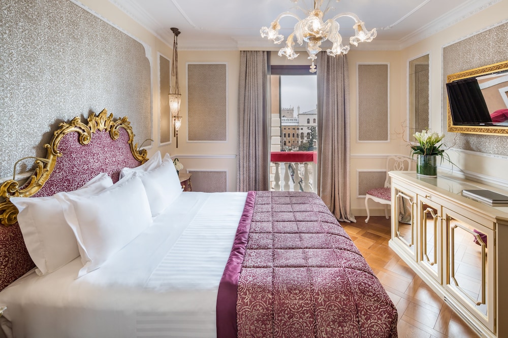 Baglioni Hotel Luna - The Leading Hotels of the World — Hotel rooms in Venice, Veneto