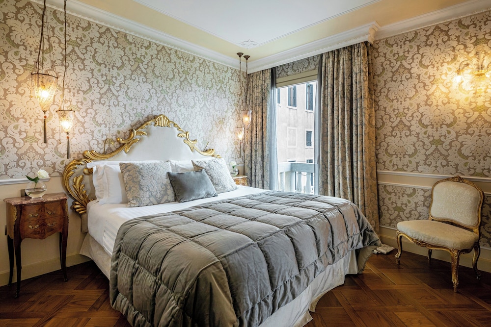 Baglioni Hotel Luna - The Leading Hotels of the World — Hotel rooms in Venice, Veneto