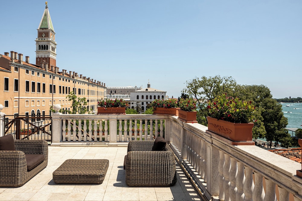 Baglioni Hotel Luna - The Leading Hotels of the World — Attractions in the area in Venice, Veneto