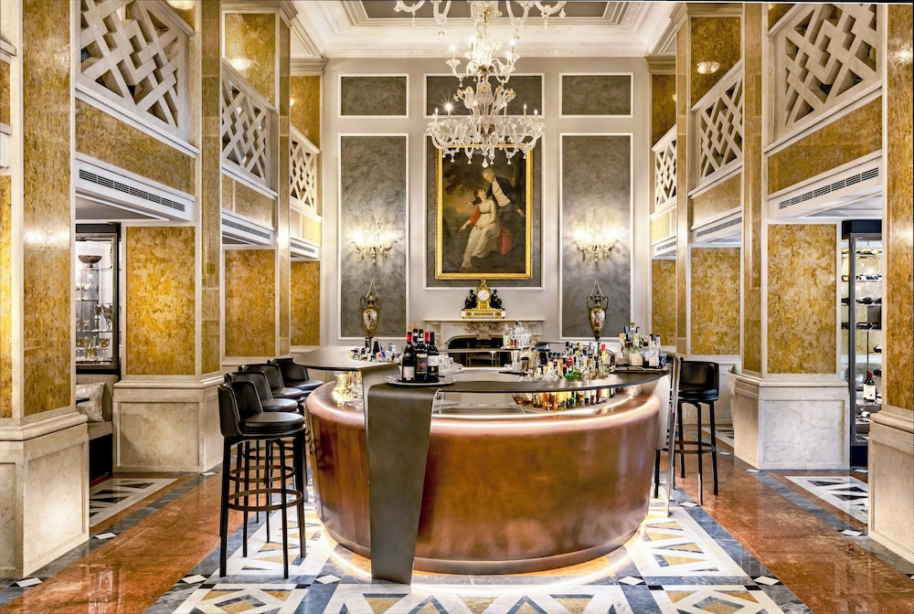 Baglioni Hotel Luna - The Leading Hotels of the World — Restaurant & bars in Venice, Veneto