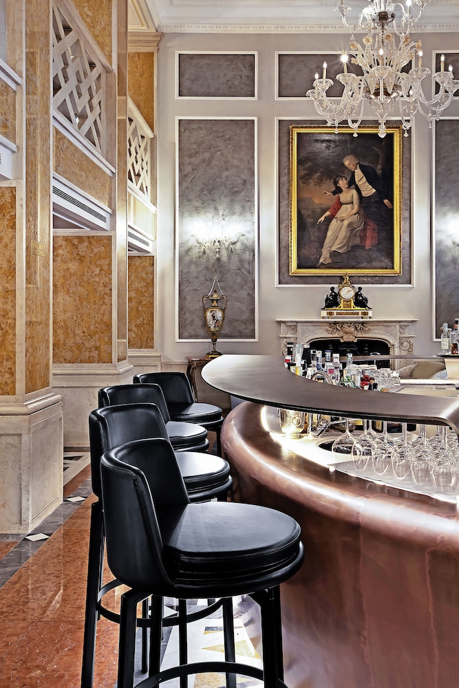 Baglioni Hotel Luna - The Leading Hotels of the World — Restaurant & bars in Venice, Veneto