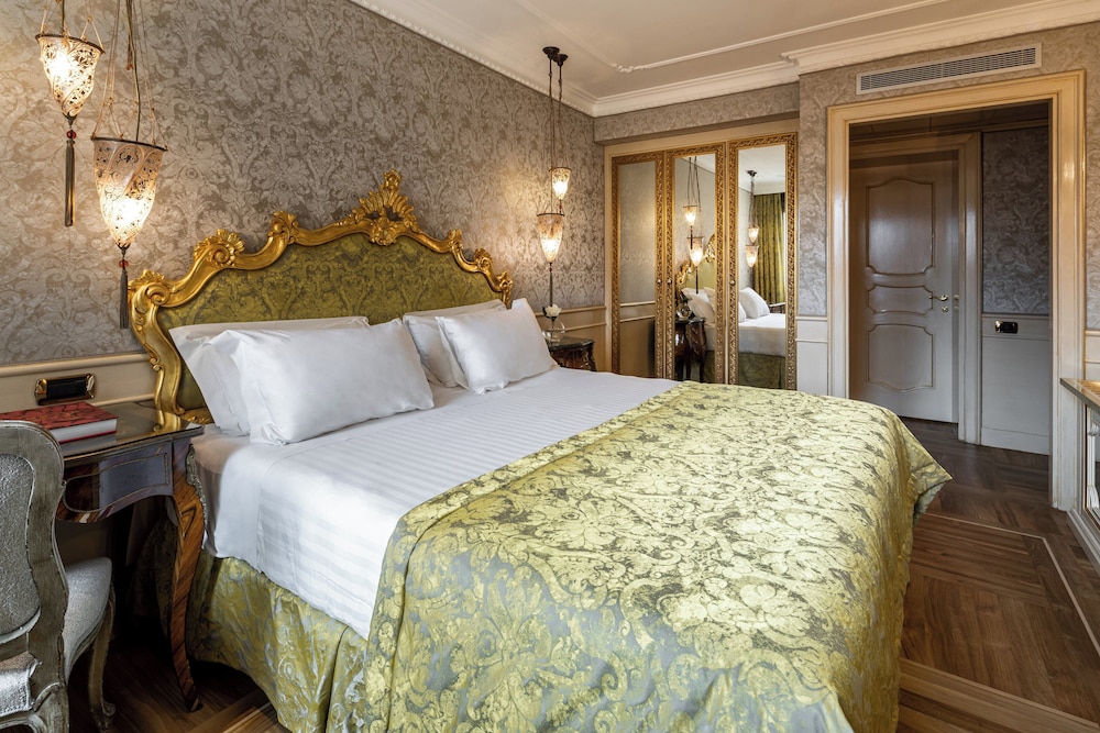 Baglioni Hotel Luna - The Leading Hotels of the World — Hotel rooms in Venice, Veneto