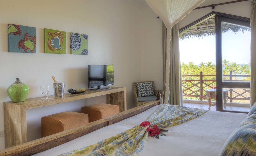 Bluebay Beach Resort & Spa — Hotel rooms in Kiwengwa, Zanzibar North
