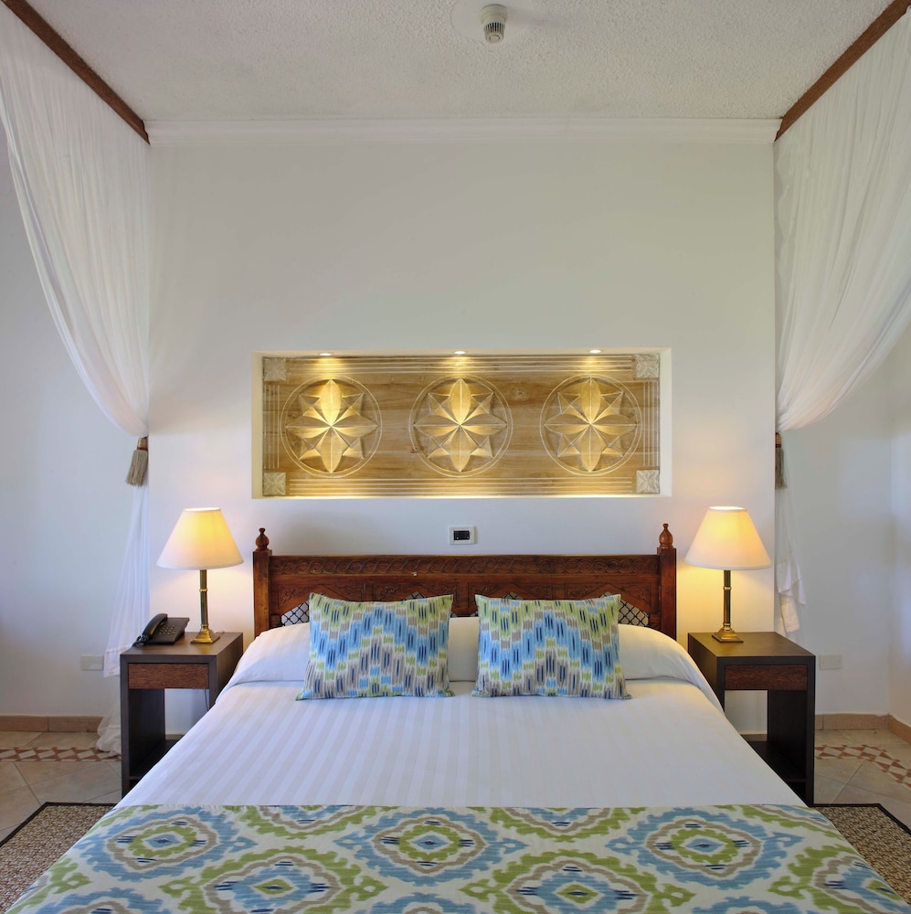 Bluebay Beach Resort & Spa — Hotel rooms in Kiwengwa, Zanzibar North