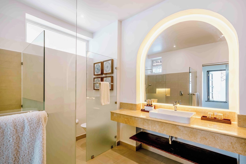 Bluebay Beach Resort & Spa — Hotel rooms in Kiwengwa, Zanzibar North