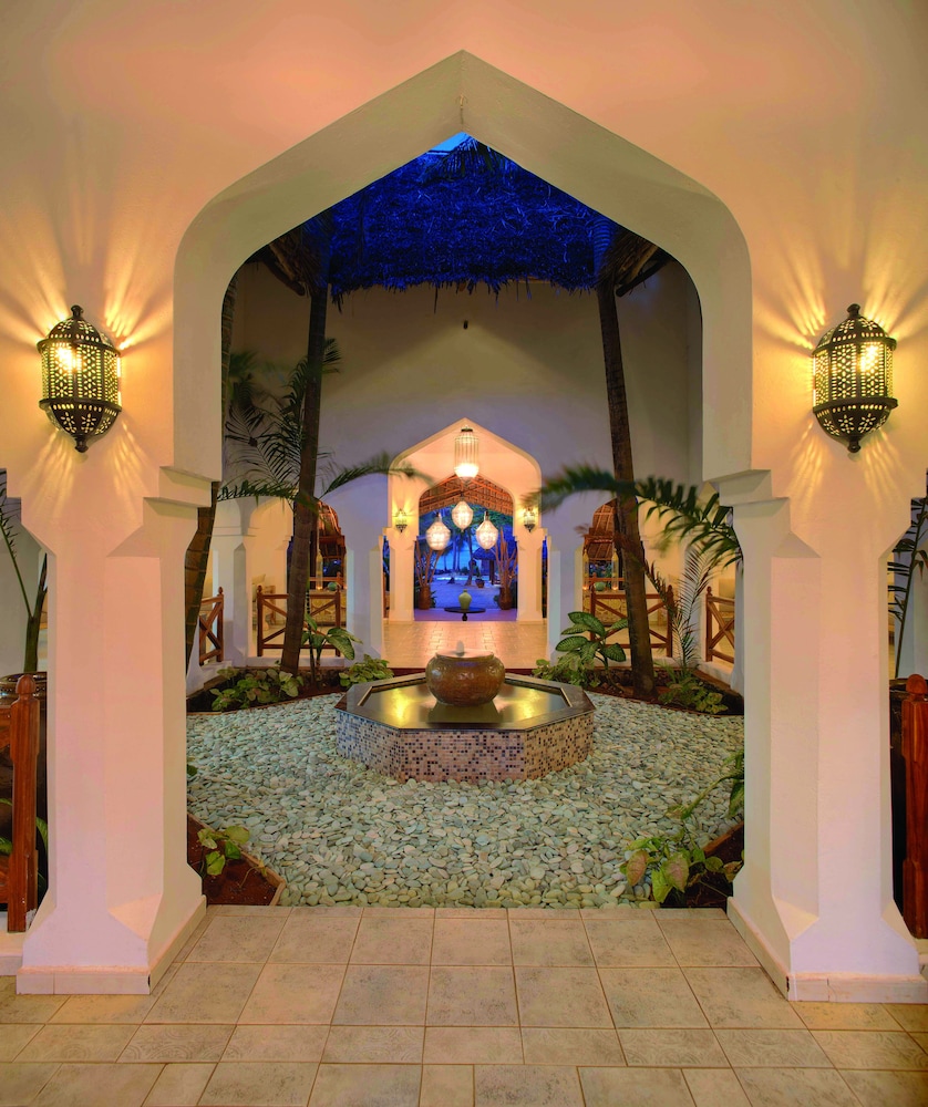 Bluebay Beach Resort & Spa — Swimming pool in Kiwengwa, Zanzibar North
