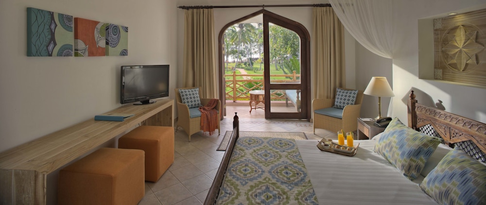 Bluebay Beach Resort & Spa — Hotel rooms in Kiwengwa, Zanzibar North