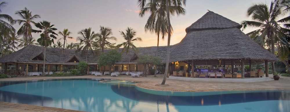 Bluebay Beach Resort & Spa — Beach in Kiwengwa, Zanzibar North
