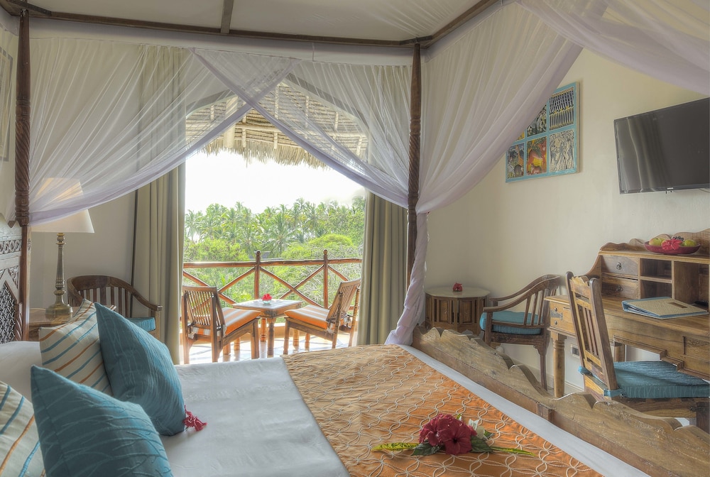 Bluebay Beach Resort & Spa — Hotel rooms in Kiwengwa, Zanzibar North