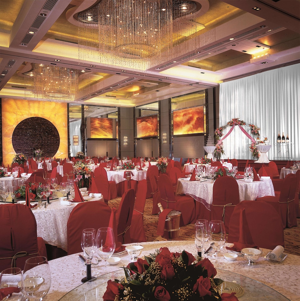 Shangri-La Beijing — Restaurant & bars in Beijing, Beijing