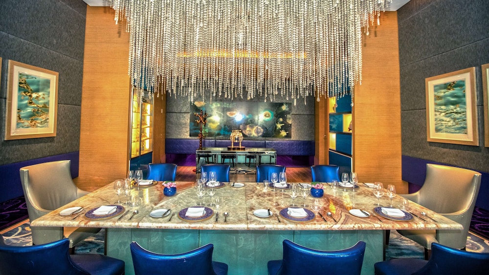 Shangri-La Beijing — Restaurant & bars in Beijing, Beijing