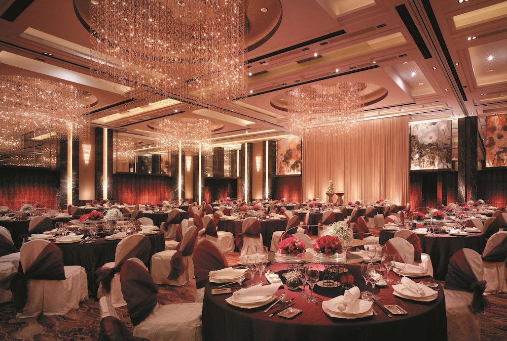 Shangri-La Beijing — Restaurant & bars in Beijing, Beijing