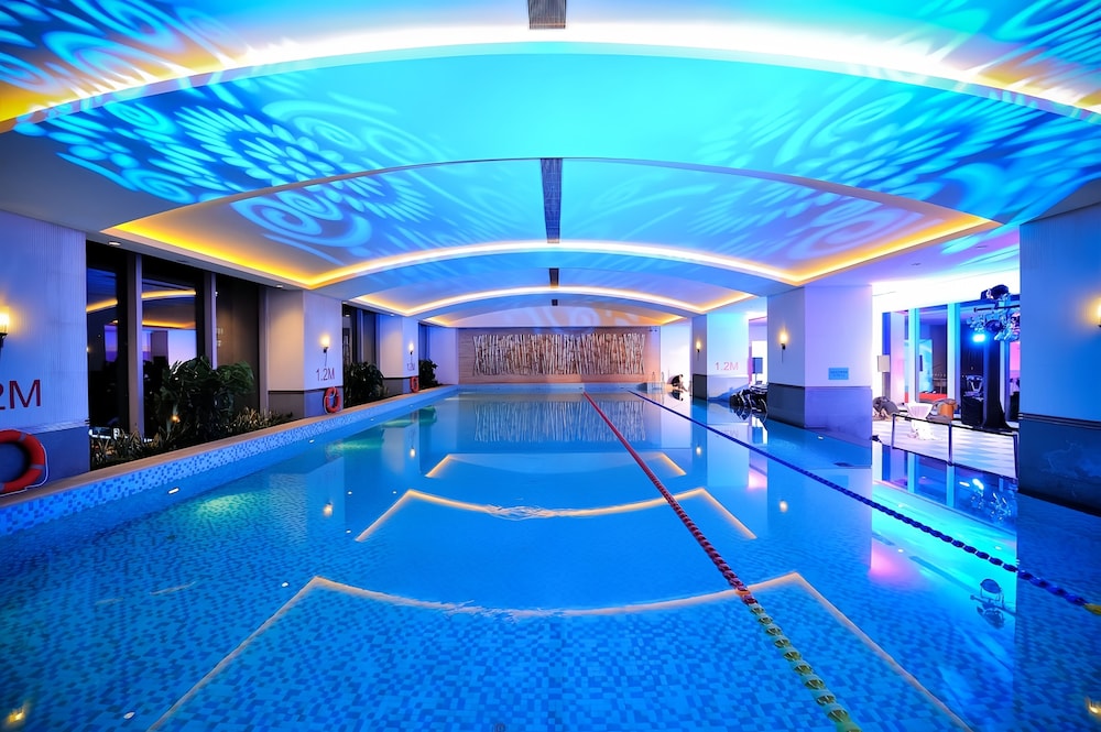 Shangri-La Beijing — Swimming pool in Beijing, Beijing