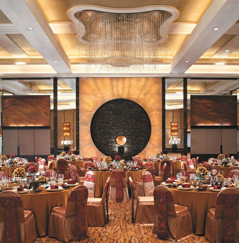 Shangri-La Beijing — Restaurant & bars in Beijing, Beijing