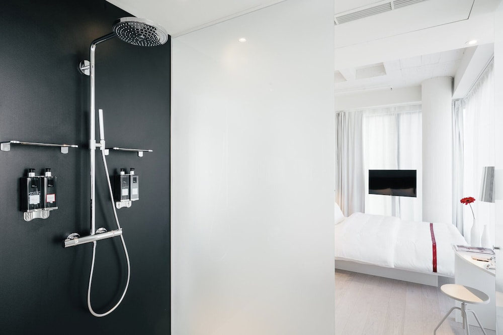 Ruby Lilly Hotel Munich by IHG — Hotel rooms in Munich, Bavaria