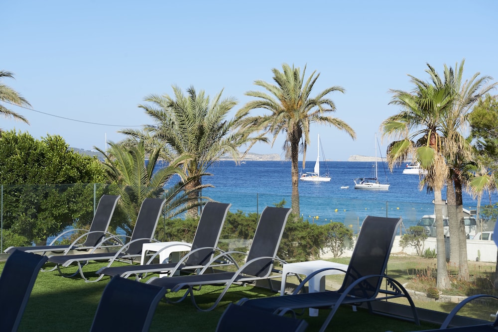 Hotel Abrat — Beach in San Antonio, Balearic Islands