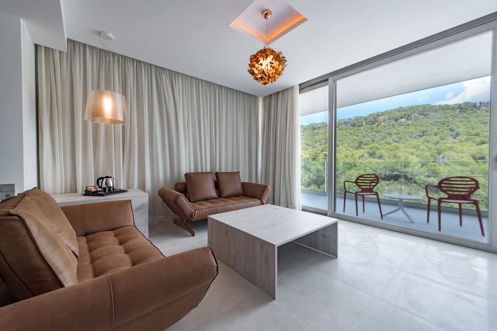 Hotel Abrat — Hotel rooms in San Antonio, Balearic Islands