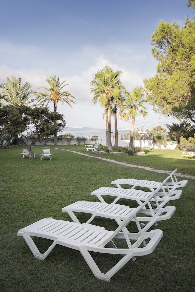 Hotel Abrat — Sports & recreation in San Antonio, Balearic Islands