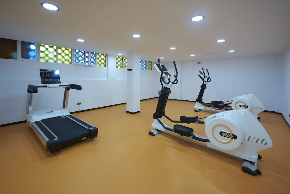 Hotel Abrat — Sports & recreation in San Antonio, Balearic Islands