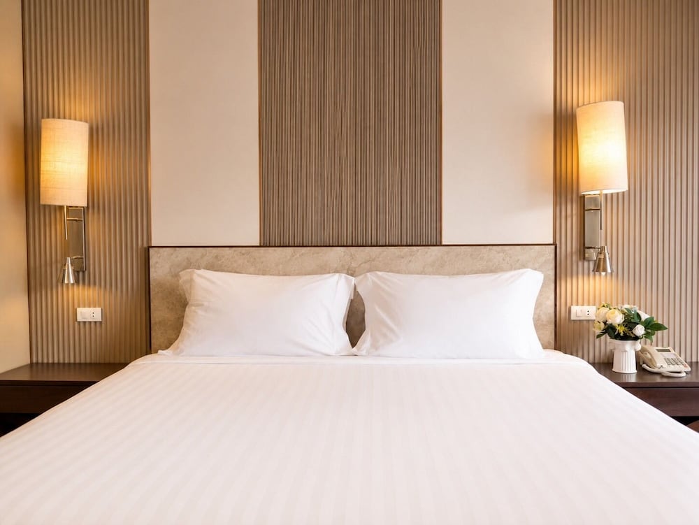 Garden Cliff Resort and Spa — Hotel rooms in Pattaya, Chonburi