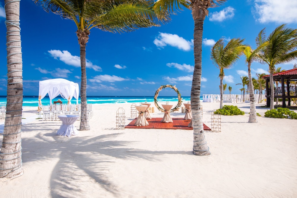 Sunscape Cancun All-Inclusive Resort & Spa by Hyatt — Beach in Cancun, Quintana Roo