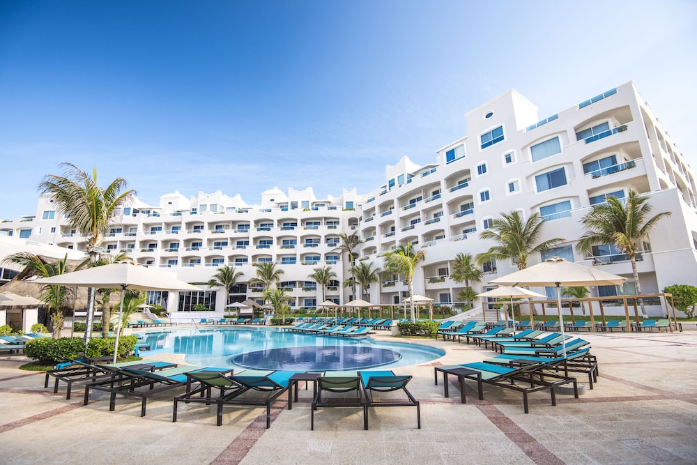 Sunscape Cancun All-Inclusive Resort & Spa by Hyatt — Swimming pool in Cancun, Quintana Roo